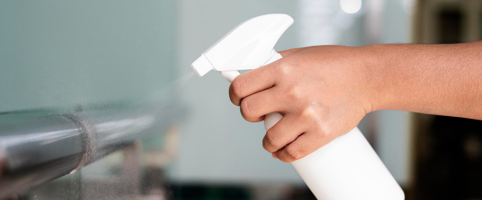 Limpiador Multiusos (Spray & Wipe): Desengrase, Cero Vetas & Secado Rápido