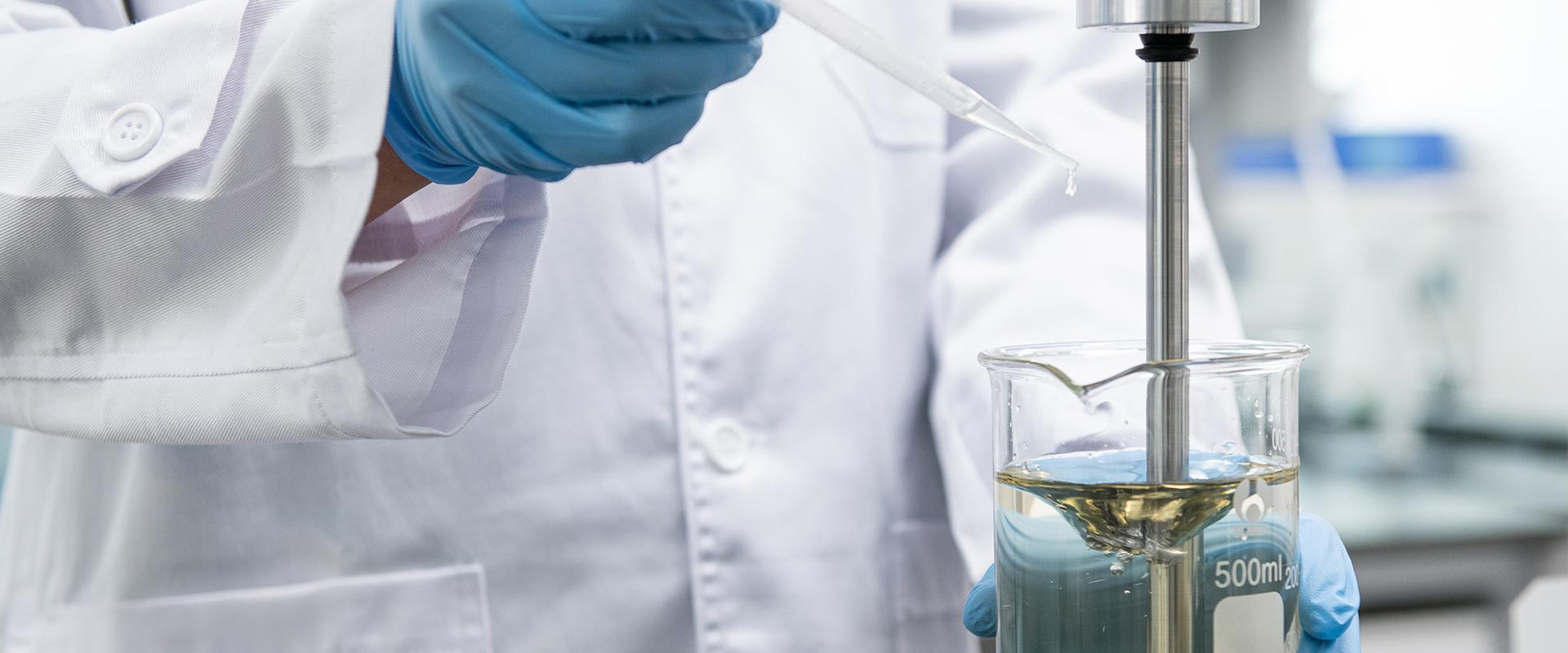 Sistemas Ternarios (Fragancia-Agua-Alcohol) & Ratios de Solubilización